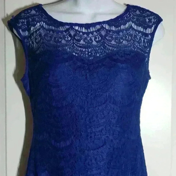 Royal Blue Lace Gown - Picture 6 of 15
